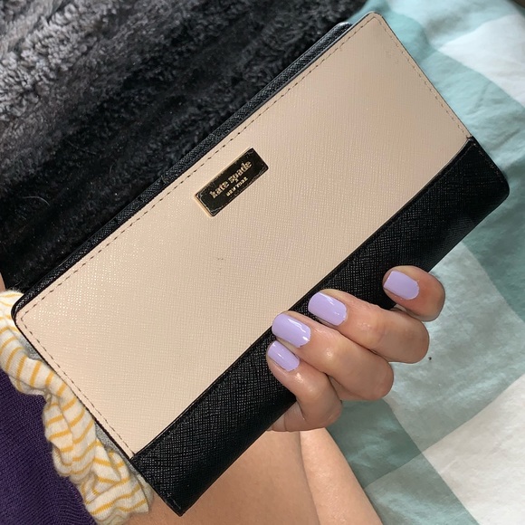 kate spade Handbags - Kate Spade Wallet